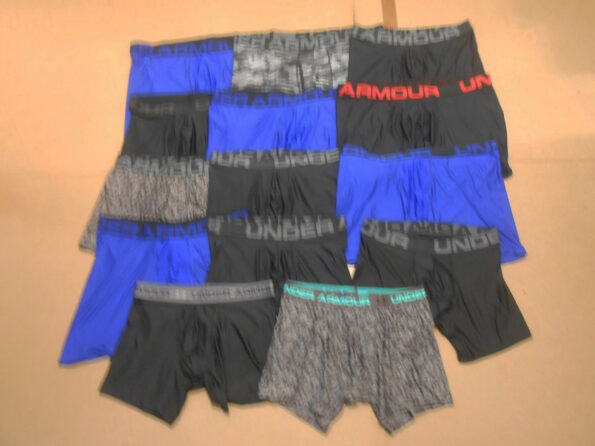 ( Mix lot no. 43) Wholesale Cheap New 62 pcs. Name Brand Men & Boys Shorts, leggings & 3/4 leggings, Underwear Size SMLXL2XL3XL ( Authentic clothing 100% )