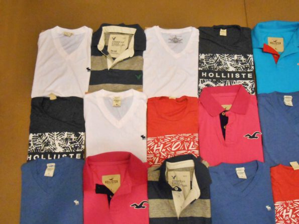 ( Lot no. 157 ) Wholesale Cheap New 40 pcs. Name brand Men Polo, T-shirt Size SMLXLXXL ( Authentic clothing 100% )
